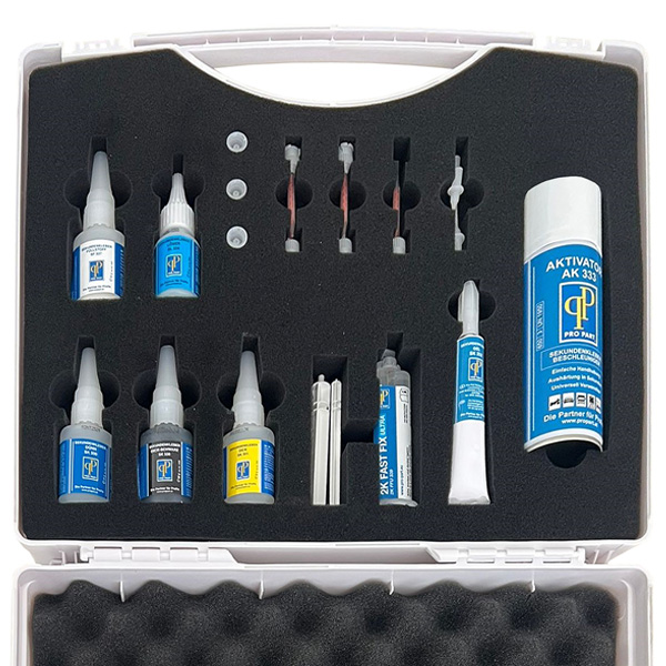 3311-Sekundenkleber-Koffer-02-web